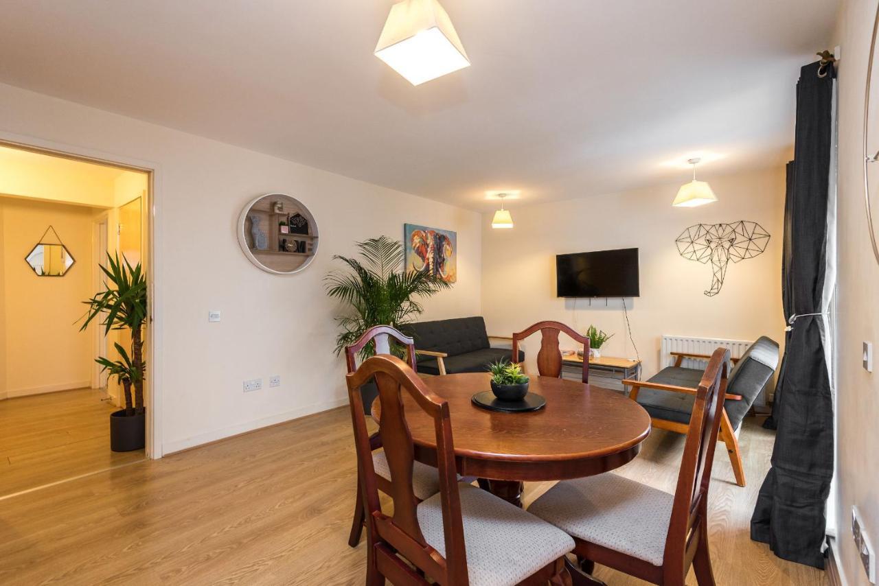 Elegant 2 Bedroom City Centre Apartment - Free Parking - Private Balcony Édimbourg Extérieur photo